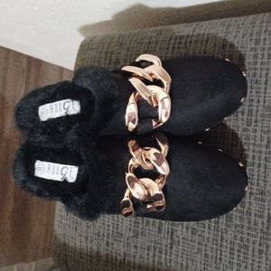 *NEW* Blk faux fur lined 3in clogs size 11 womens